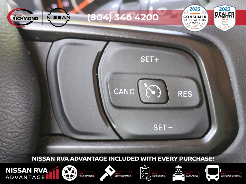 Vehicle image 25 of 38