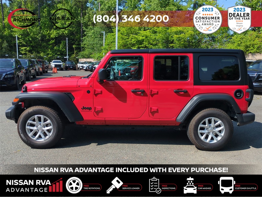 Vehicle image 10 of 38