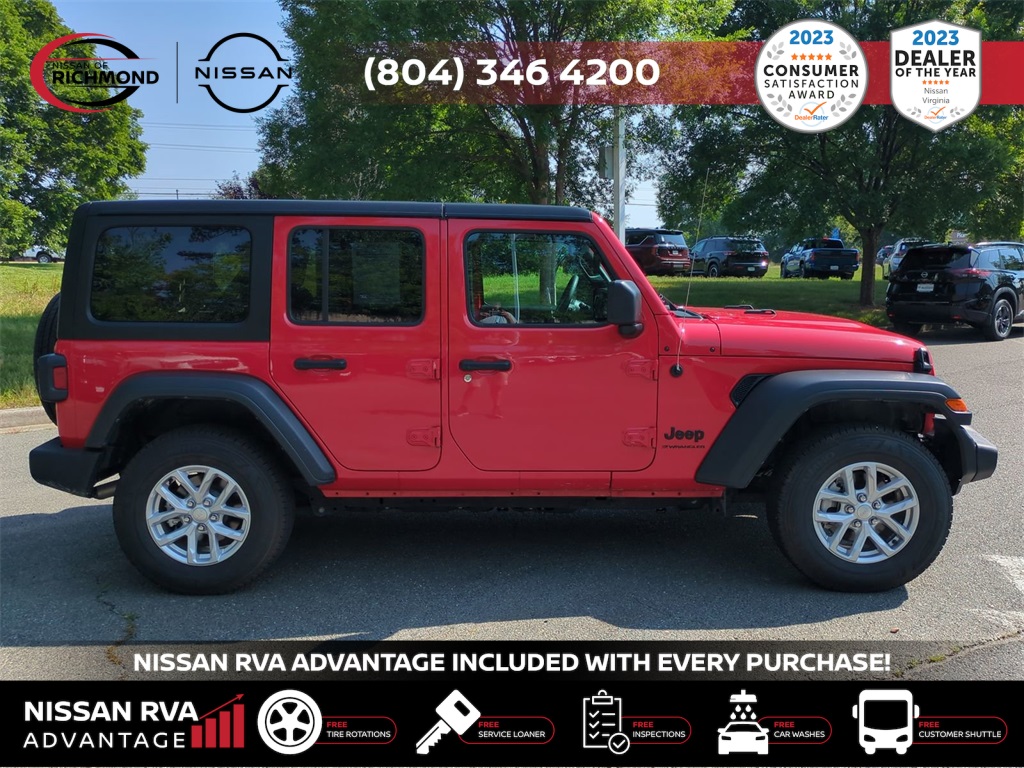 Vehicle image 6 of 38