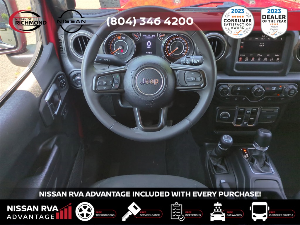 Vehicle image 17 of 38