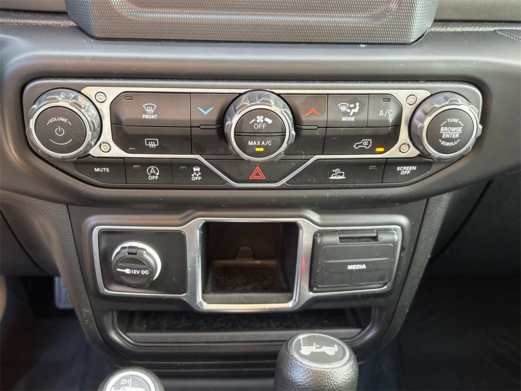 Vehicle image 32 of 32