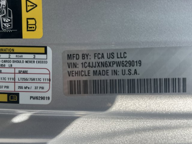 Vehicle image 33 of 33