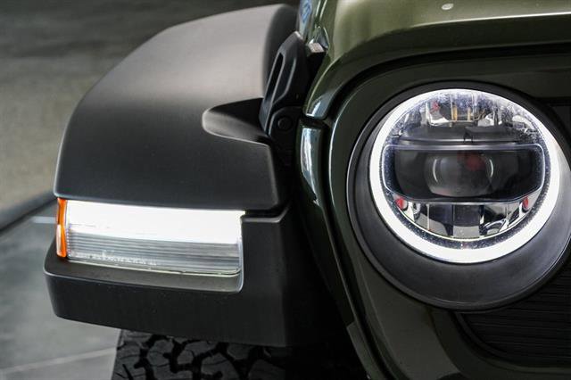 Vehicle image 39 of 61