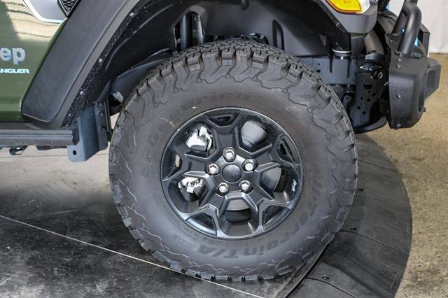 Vehicle image 43 of 61