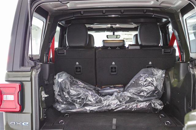 Vehicle image 34 of 61