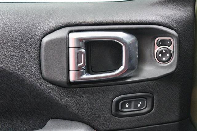 Vehicle image 53 of 61