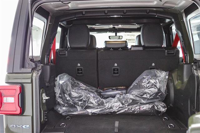 Vehicle image 58 of 61