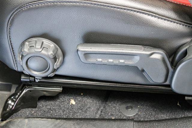 Vehicle image 54 of 61