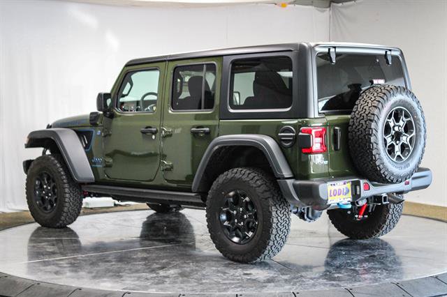 Vehicle image 12 of 61