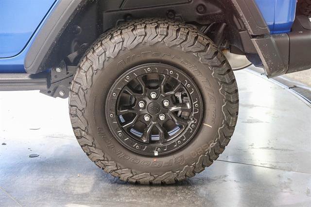 Vehicle image 41 of 69