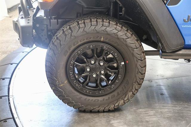 Vehicle image 24 of 69