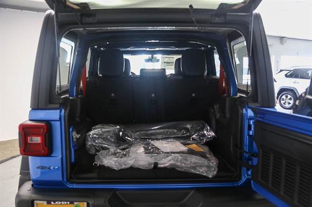 Vehicle image 52 of 69