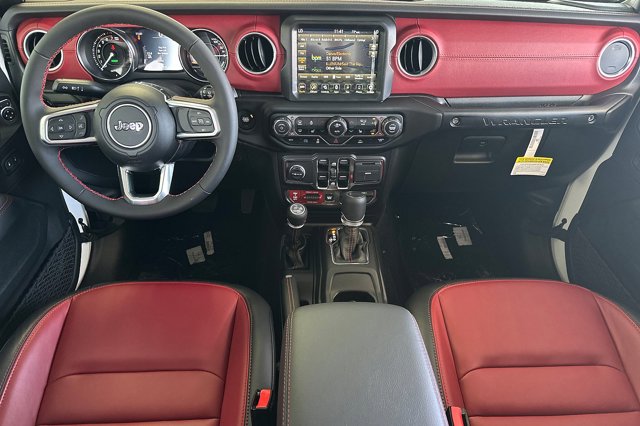 Vehicle image 10 of 24