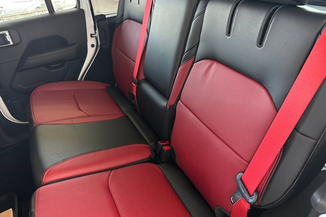 Vehicle image 9 of 24