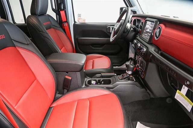 Vehicle image 43 of 54