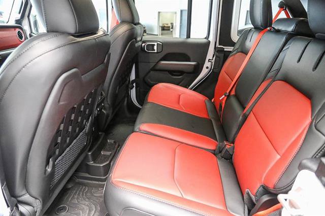 Vehicle image 23 of 54