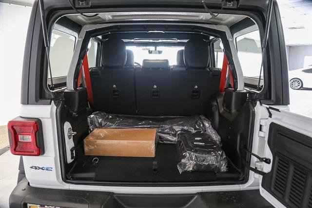 Vehicle image 53 of 54