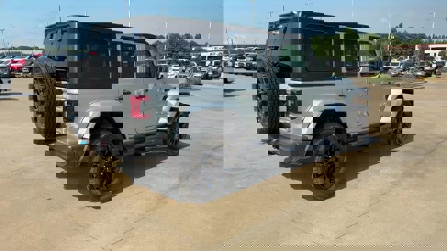 2023 Jeep Wrangler 4xe Sahara Image 6 of 26