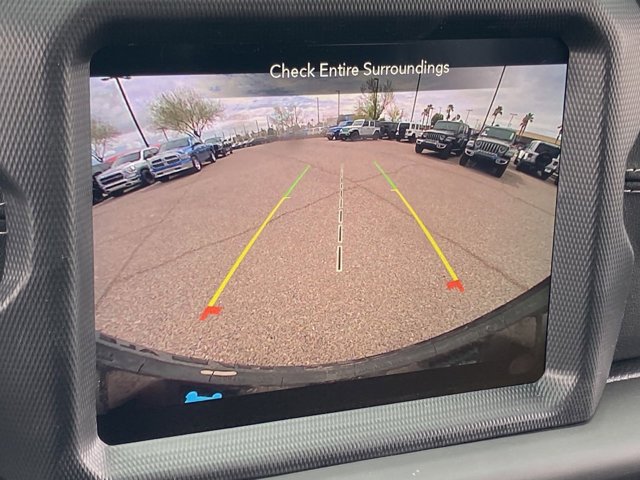 Vehicle image 18 of 19