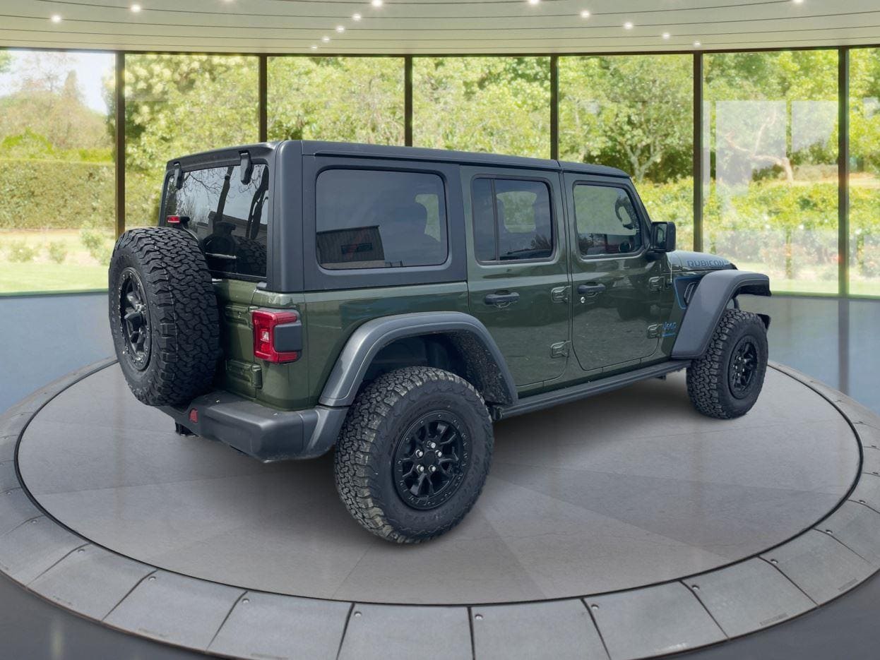 Vehicle image 5 of 22