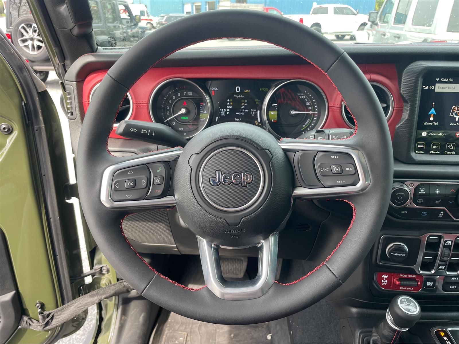 Vehicle image 16 of 22