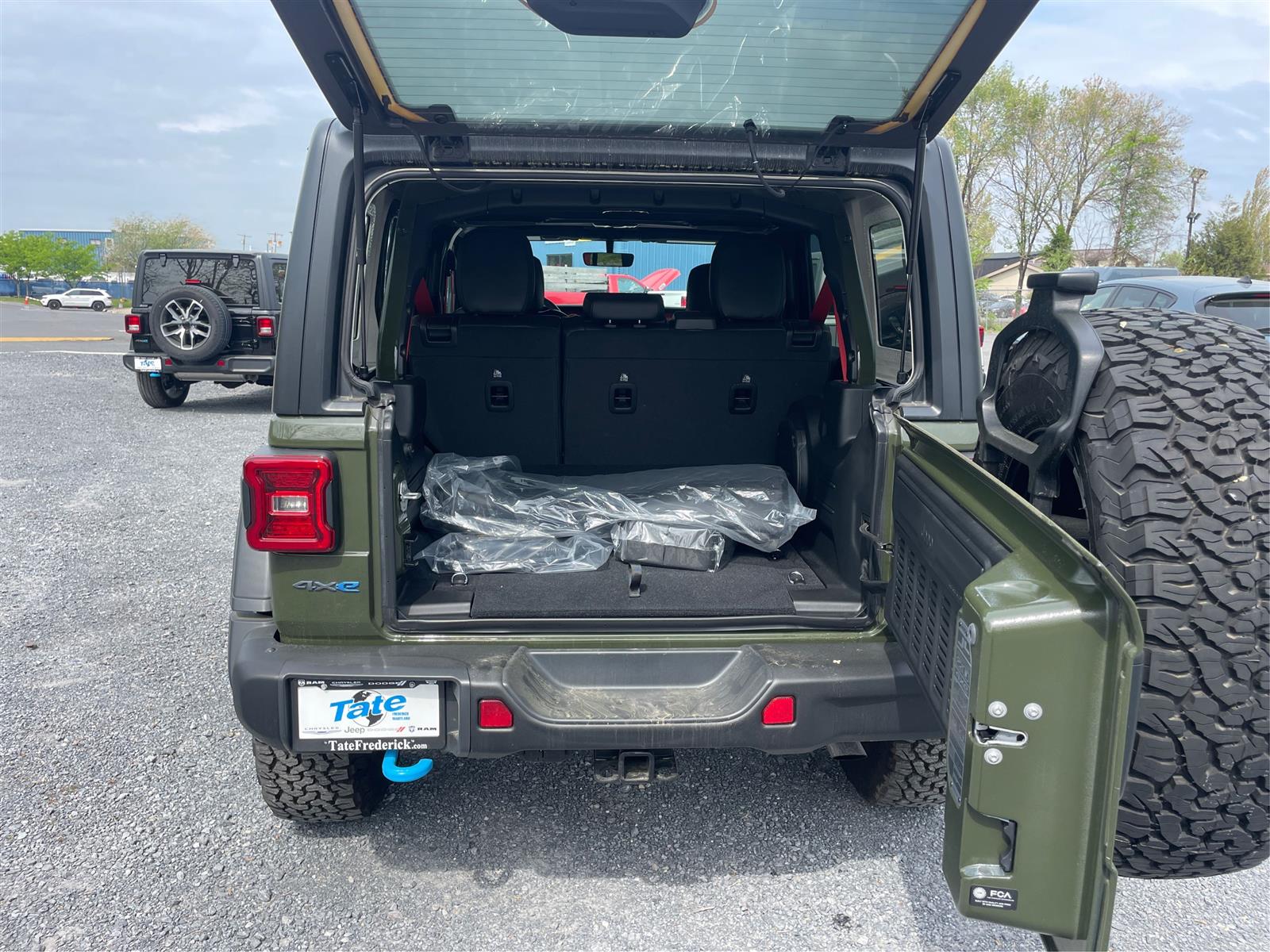 Vehicle image 12 of 22