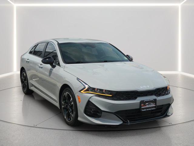 2023 Kia K5 GT-Line Image 3 of 42