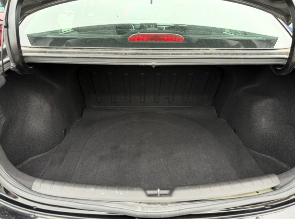 Vehicle image 17 of 17