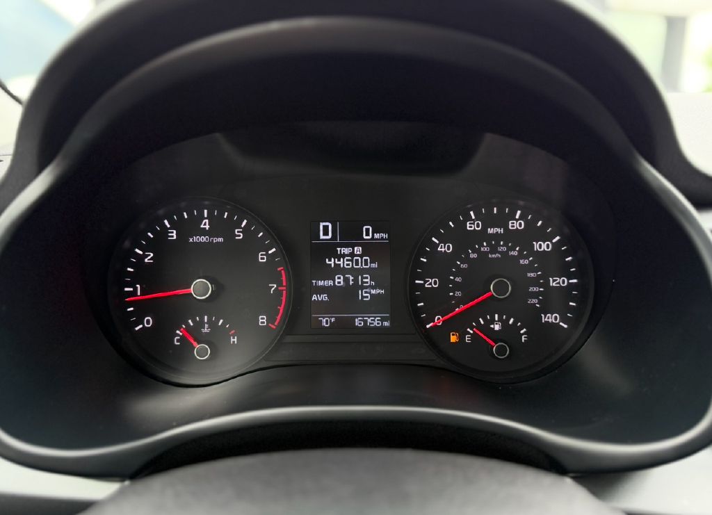 Vehicle image 11 of 17