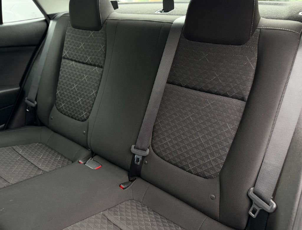 Vehicle image 16 of 17