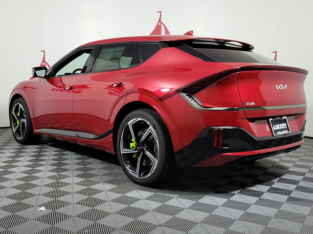 Vehicle image 3 of 24