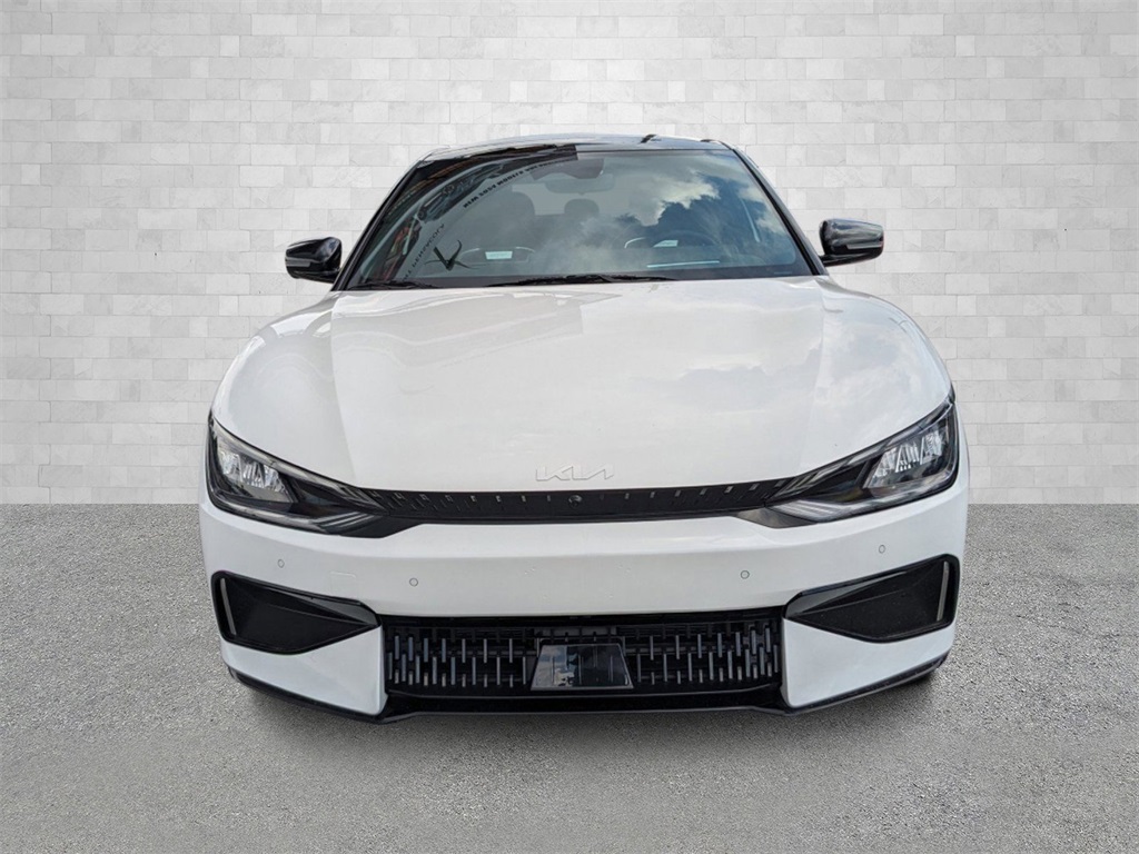 Vehicle image 2 of 36