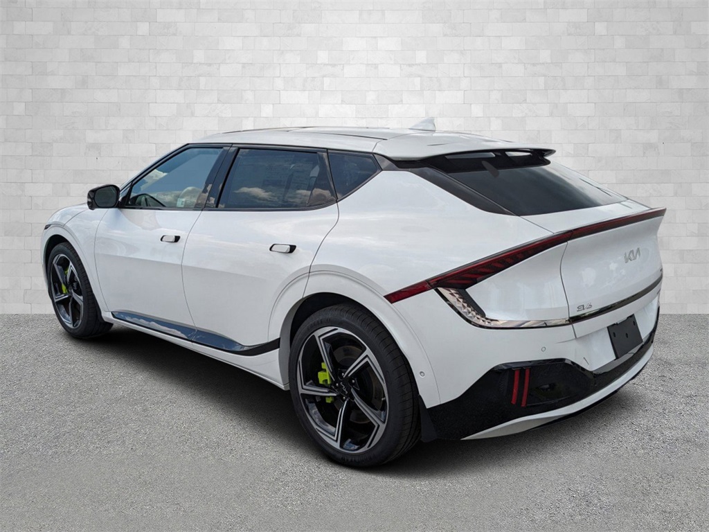 Vehicle image 7 of 36