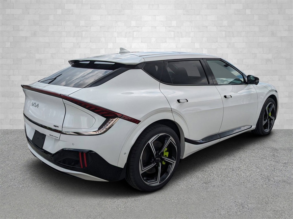 Vehicle image 5 of 36