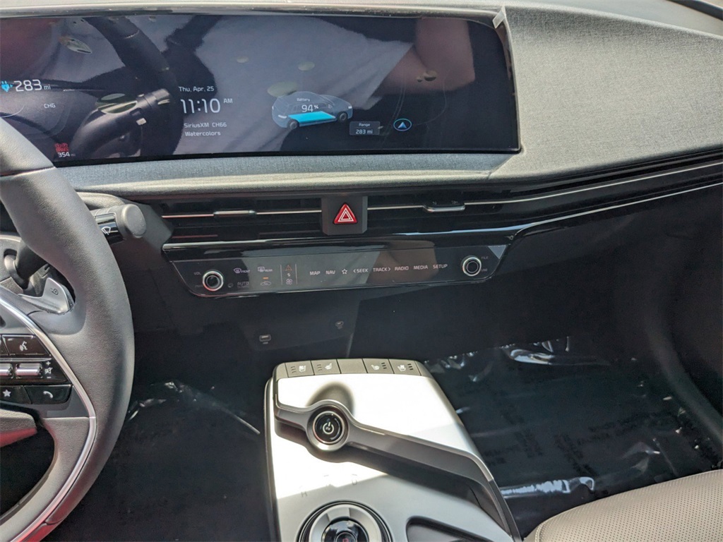 Vehicle image 14 of 27