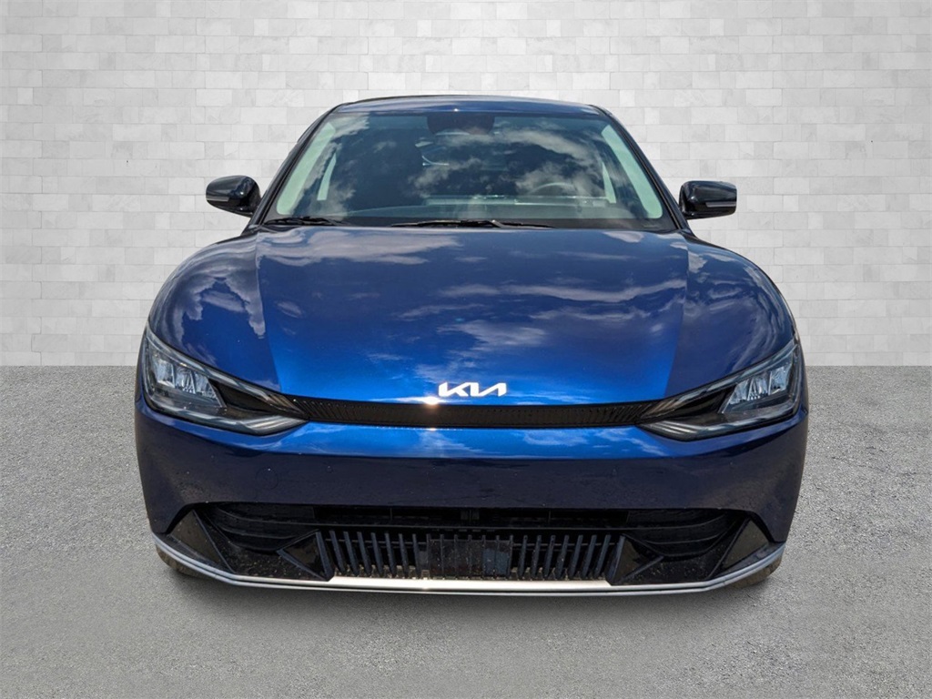 Vehicle image 2 of 27