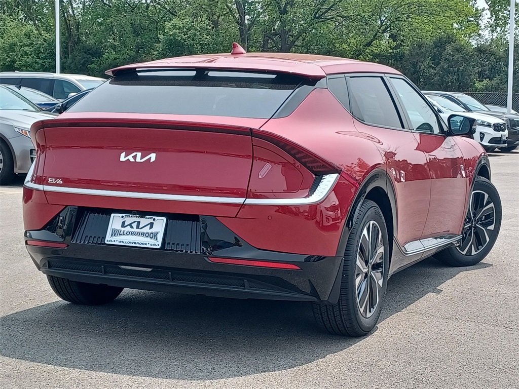 Vehicle image 4 of 29