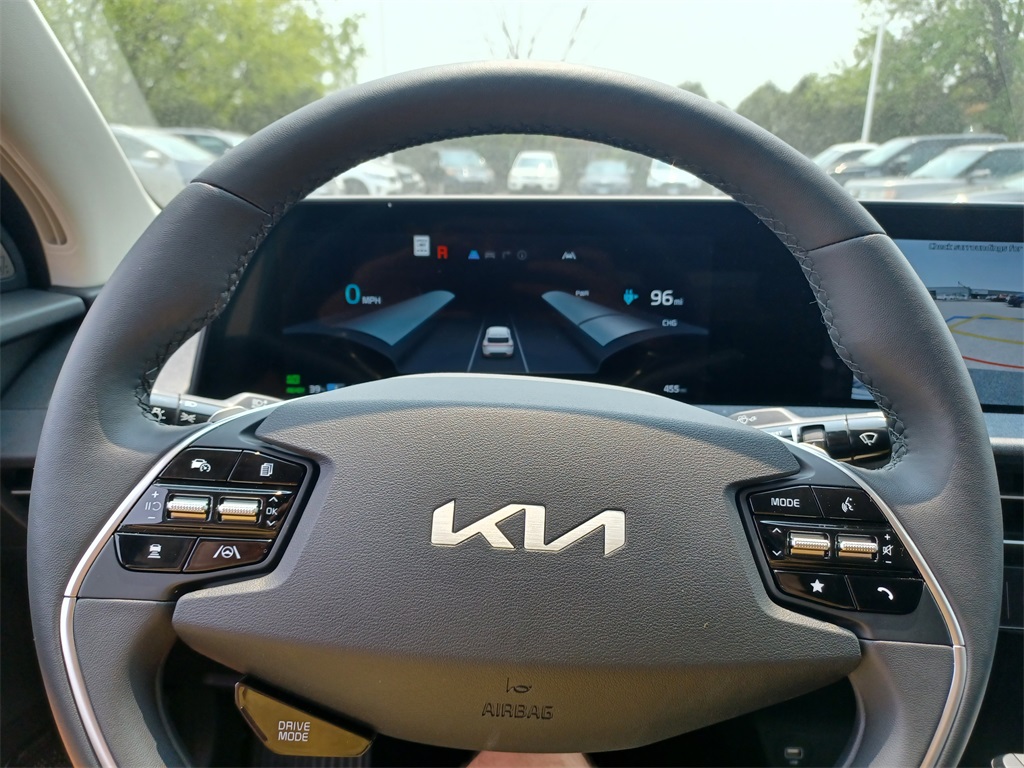 Vehicle image 29 of 29
