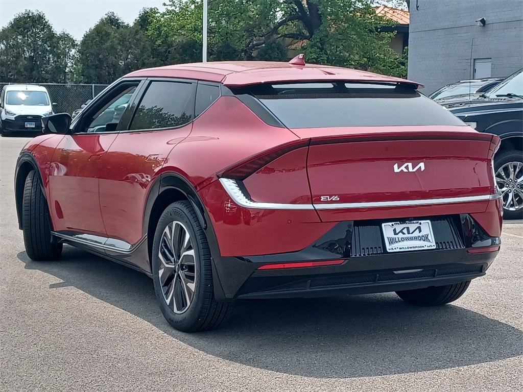 Vehicle image 6 of 29
