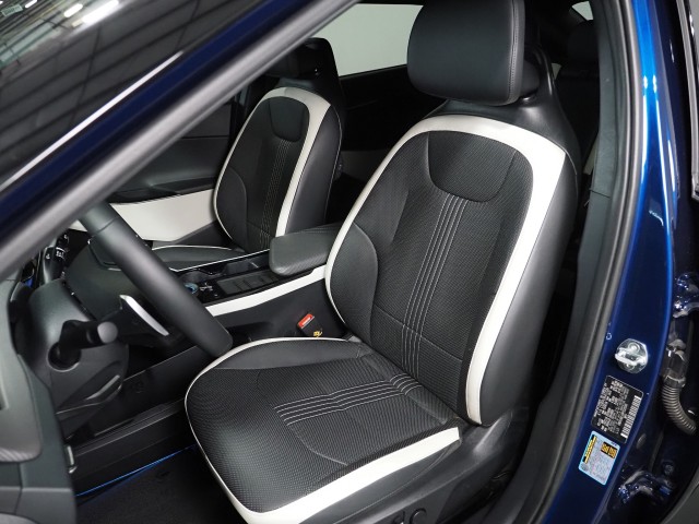 Vehicle image 22 of 75