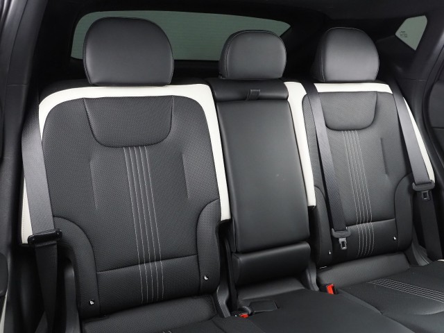 Vehicle image 24 of 75
