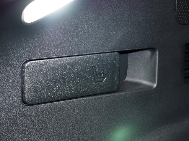 Vehicle image 58 of 75