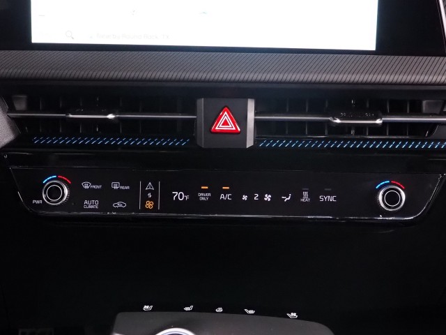 Vehicle image 36 of 75