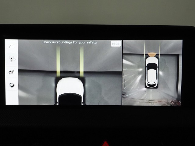Vehicle image 44 of 75