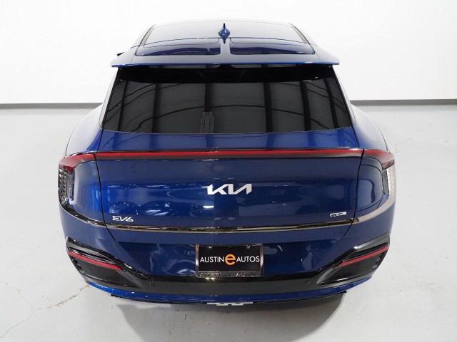 Vehicle image 10 of 75