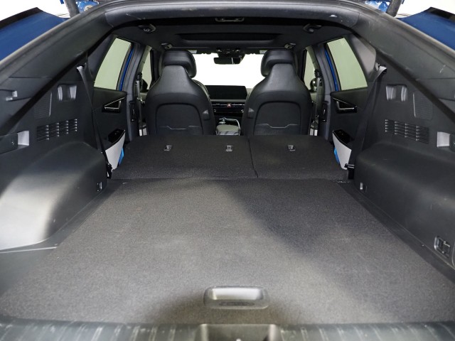 Vehicle image 57 of 75