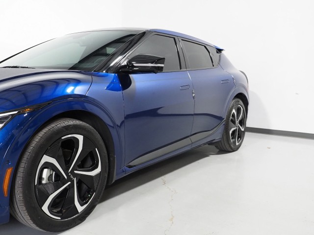 Vehicle image 15 of 75