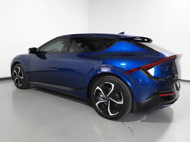 Vehicle image 8 of 75