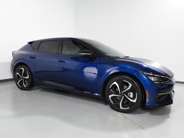 Vehicle image 6 of 75