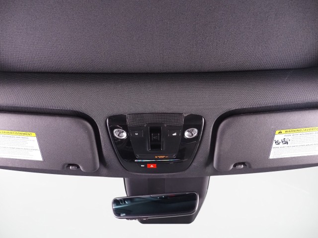 Vehicle image 73 of 75